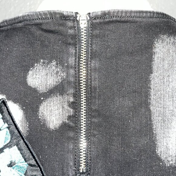 RARE LOVE MOSCHINO Sleeveless Black Denim with Sequin & Embroidered Patches - 6 - Picture 7 of 16